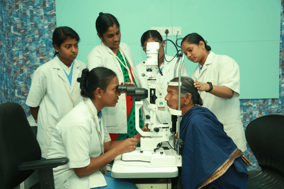 Observation of the patient in operation theatre